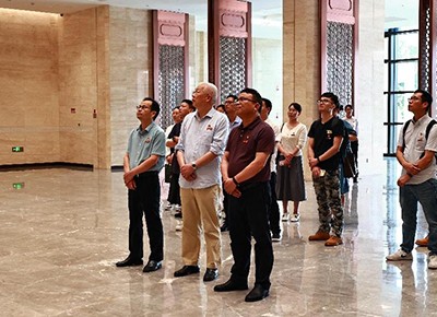 学校机关第一党支部、第二党支部开展八项规定现场教学活动